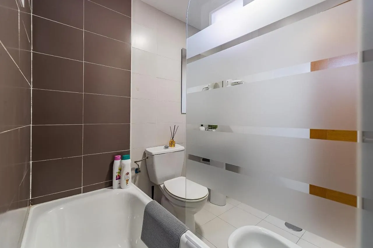Premium El Palo Apartment Near The Beach With Parking