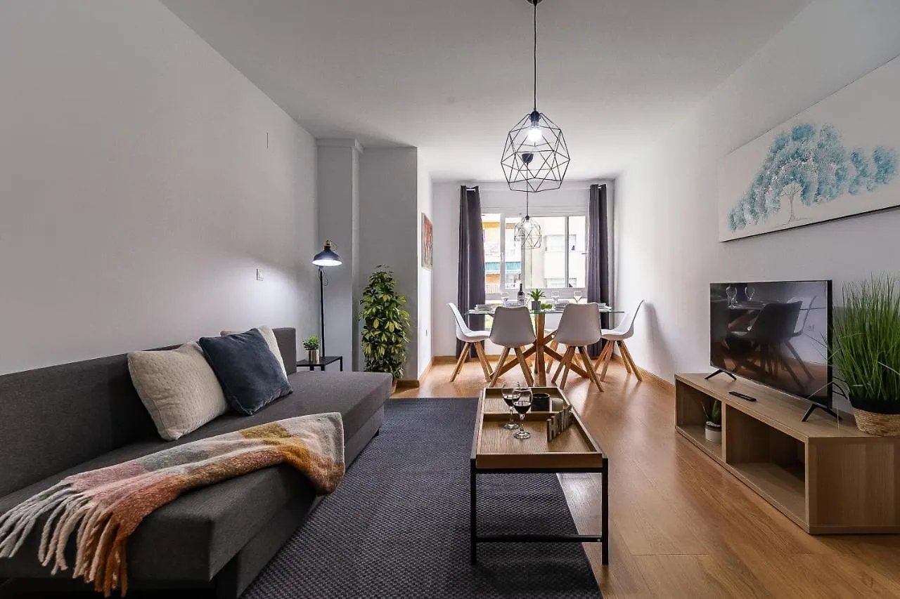 Deluxe El Palo Playa Apartment With Parking Malaga
